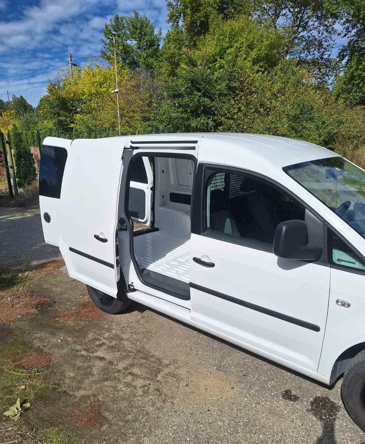 VW Caddy 1.6 TDI AVTOMAT - изображение 4