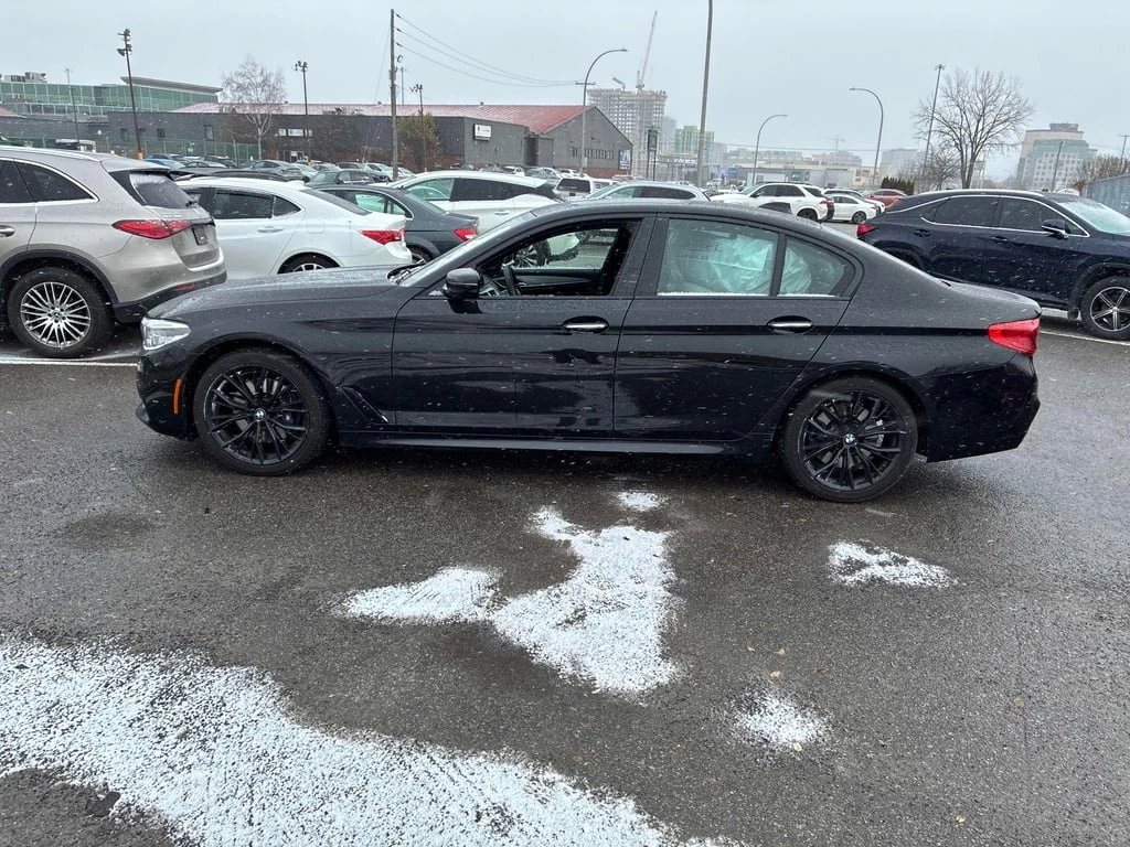 BMW 530 i xDrive 2018 * CARFAX * БЕЗ ПЪРВОНАЧАЛНА ВНОСКА - изображение 3