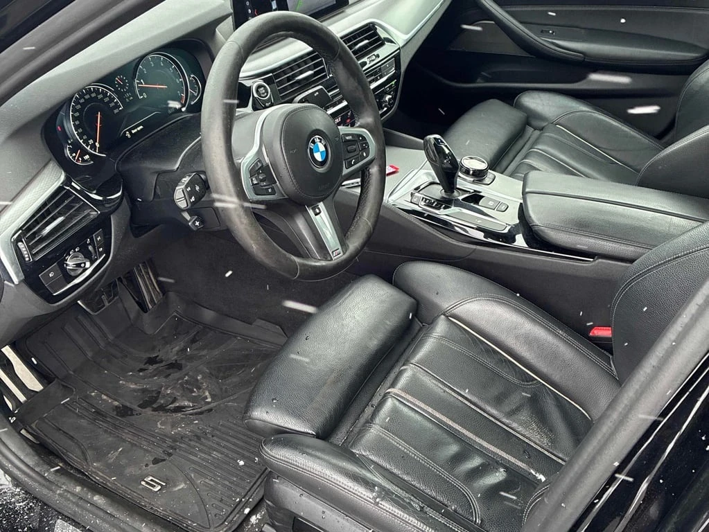 BMW 530 i xDrive 2018 * CARFAX * БЕЗ ПЪРВОНАЧАЛНА ВНОСКА - изображение 8