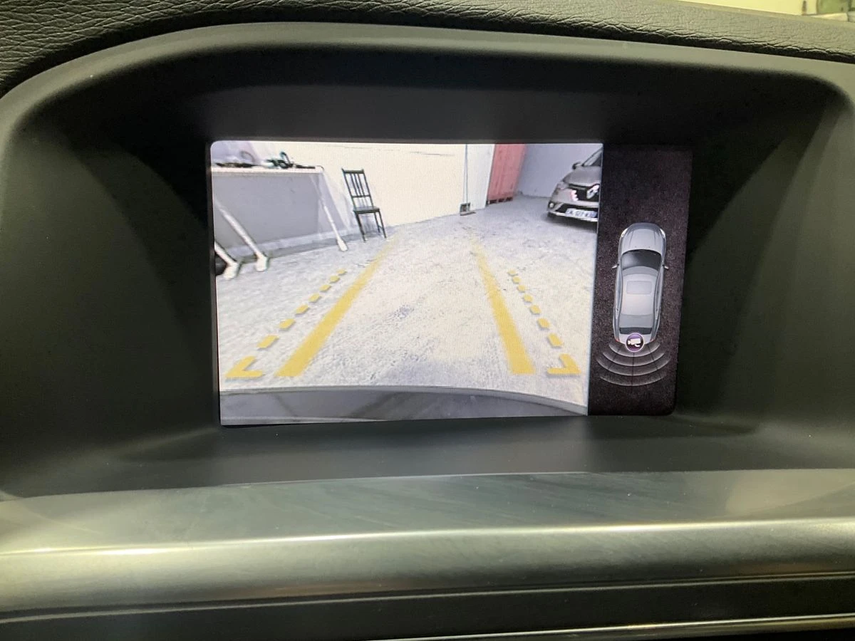 Volvo S60 T6 R-Design AWD/История/Гаранция/Камера/Подгрев, снимка 5 - Автомобили и джипове - 53808850