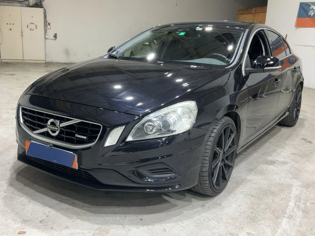 Volvo S60 T6 R-Design AWD/История/Гаранция/Камера/Подгрев