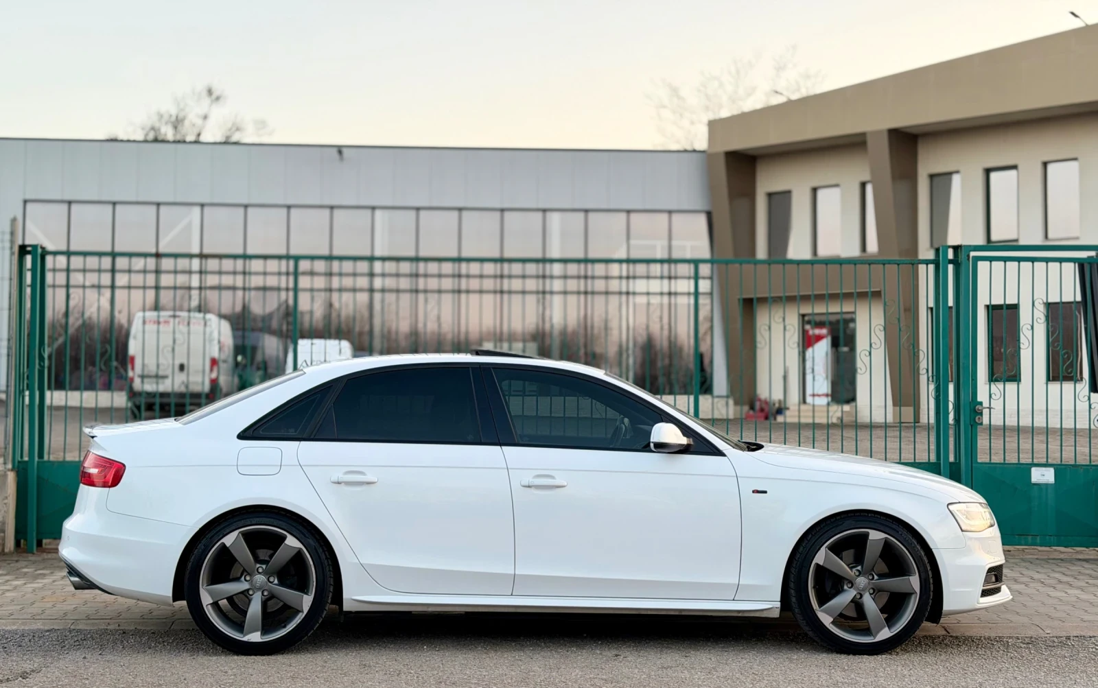 Audi A4 3.0TDi~245hp~3xS-LINE~QUATTRO  | Mobile.bg � ����������� 4