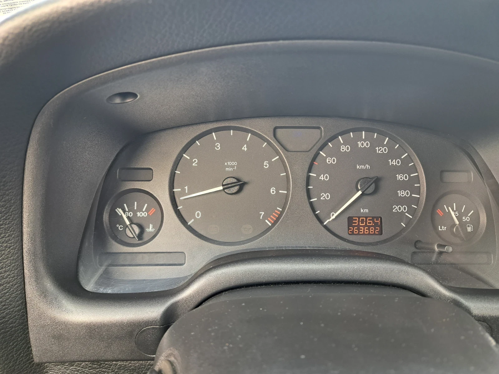 Opel Astra 1.6 16v, снимка 12 - Автомобили и джипове - 53932505