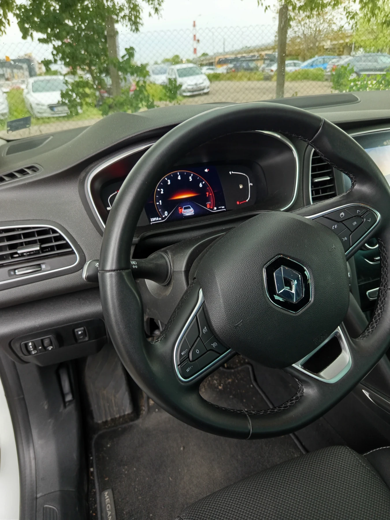 Renault Megane, снимка 10 - Автомобили и джипове - 54090308