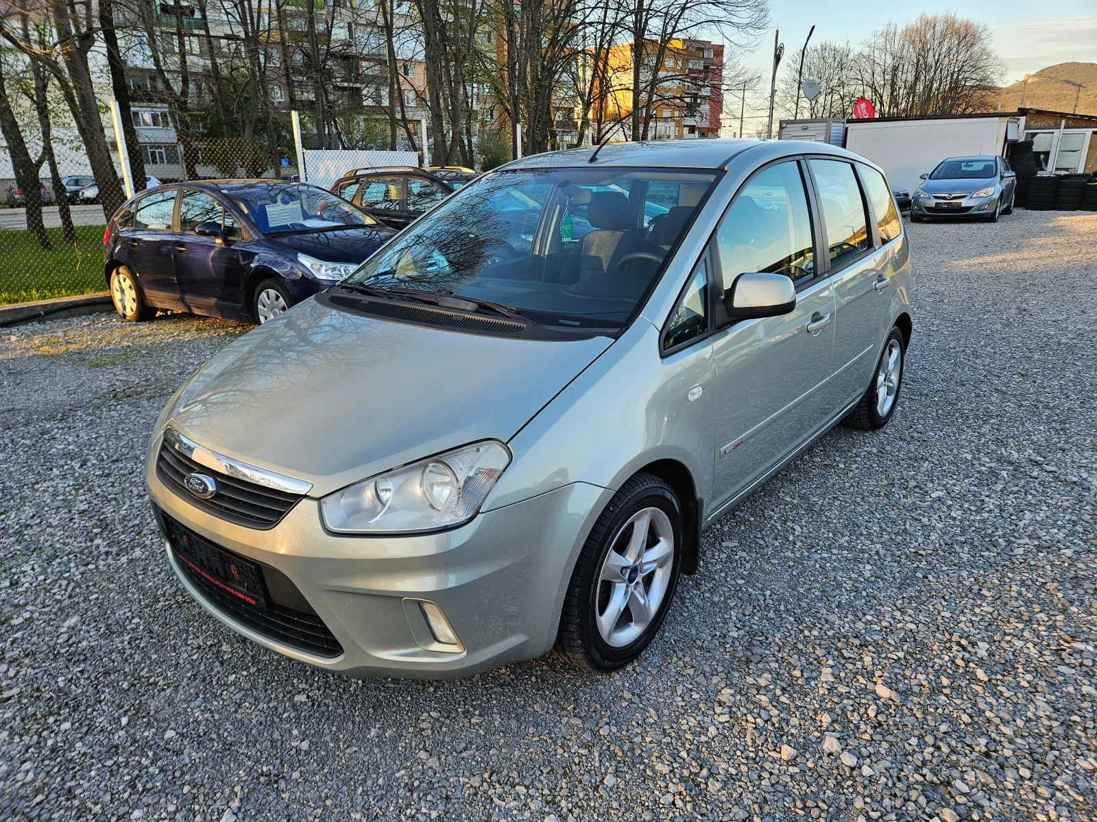 Ford C-max 1.6CDTI Facelift, снимка 7 - Автомобили и джипове - 54126903