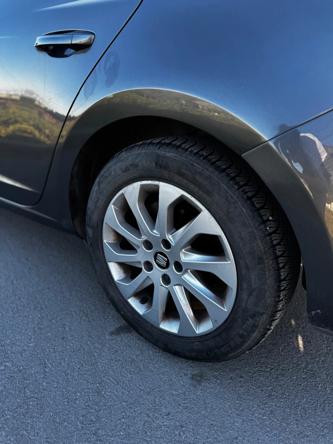 Seat Leon, снимка 15 - Автомобили и джипове - 54322301