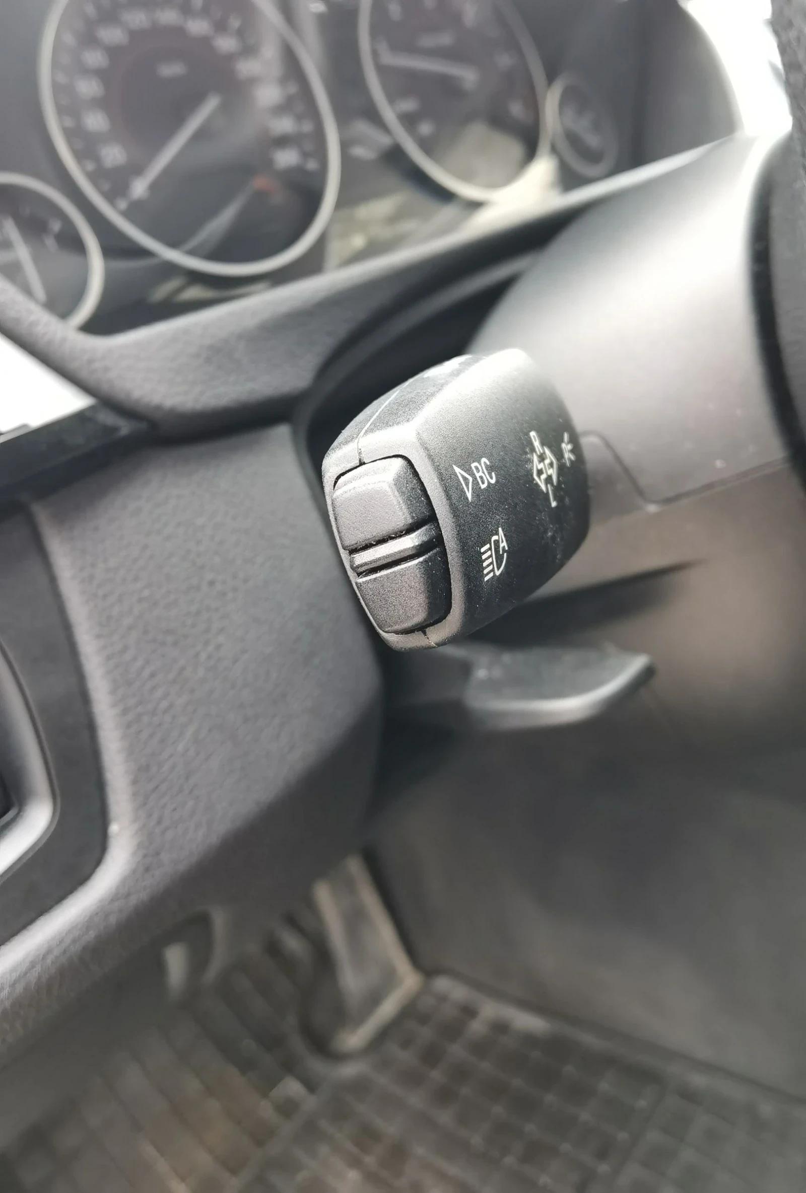 BMW 320 D на задно, снимка 15 - Автомобили и джипове - 54372293