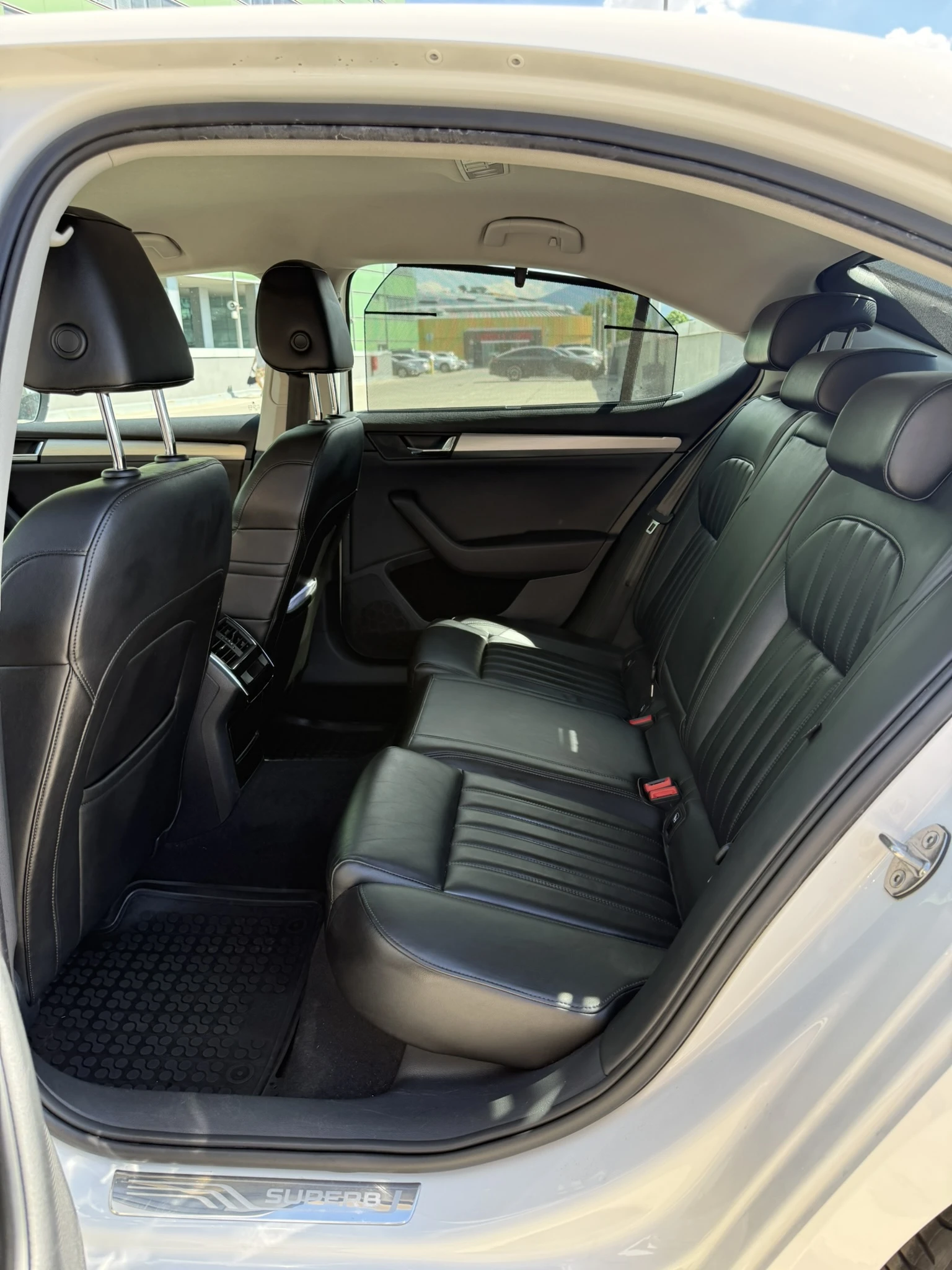 Skoda Superb 2.0 TDI (190 к.с.) | Изрядна, снимка 8 - Автомобили и джипове - 54743880
