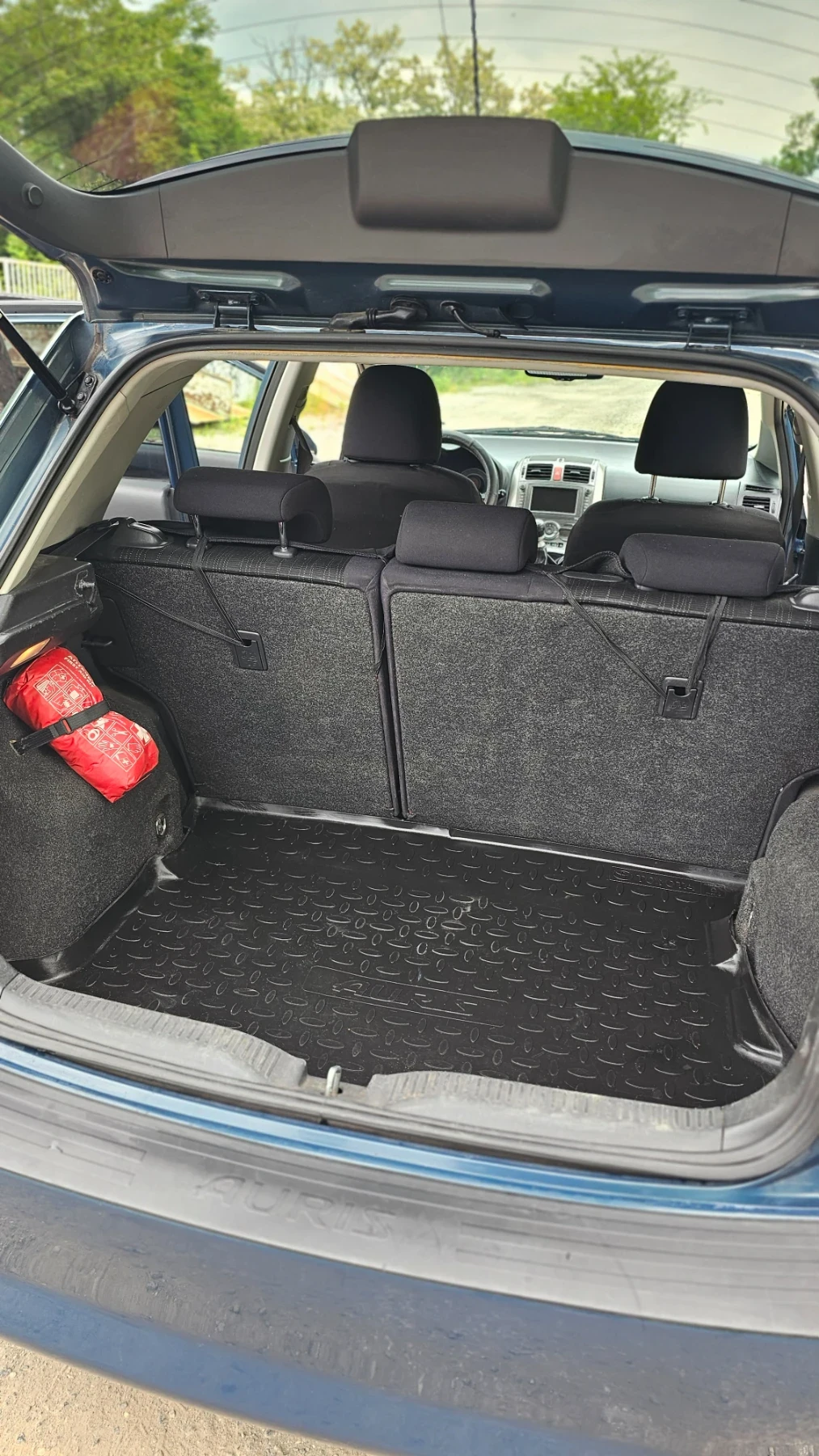 Toyota Auris 2.D4D, снимка 6 - Автомобили и джипове - 54780648