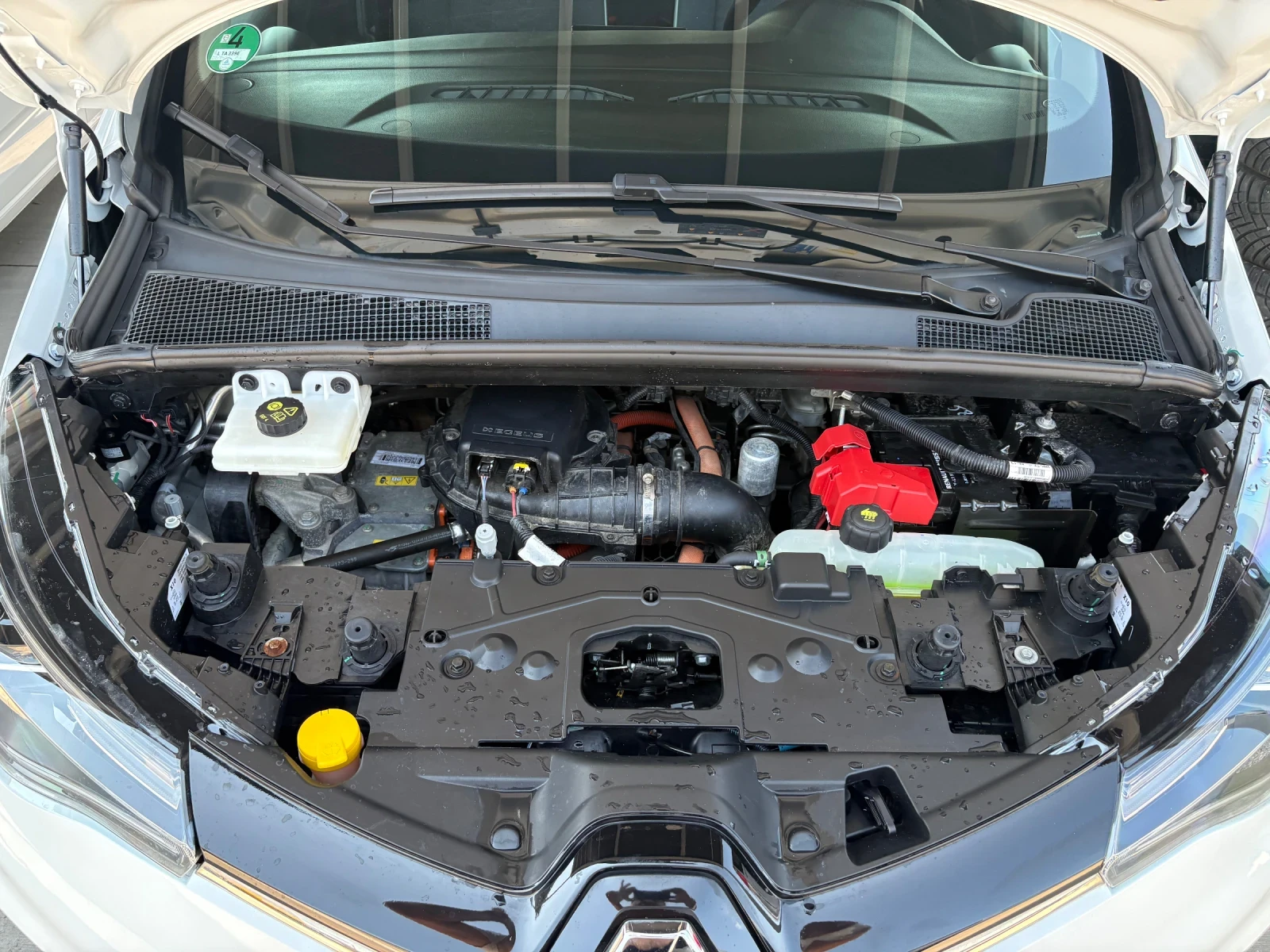 Renault Zoe 52Kw -R110-CCS-2бр., снимка 15 - Автомобили и джипове - 54845644