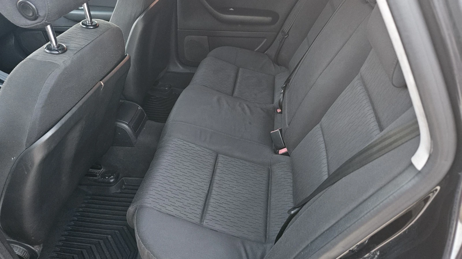 Audi A4 2.0 TDI..ЧИП, снимка 9 - Автомобили и джипове - 54907610