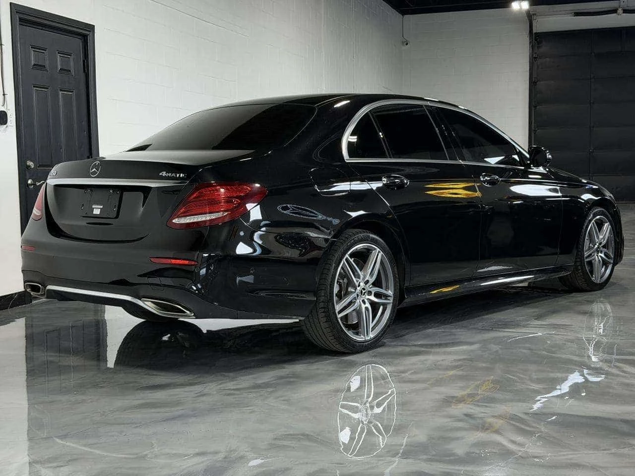 Mercedes-Benz E 450 BURMESTER| MEMORY| LANE ASSIST| , снимка 3 - Автомобили и джипове - 55219521