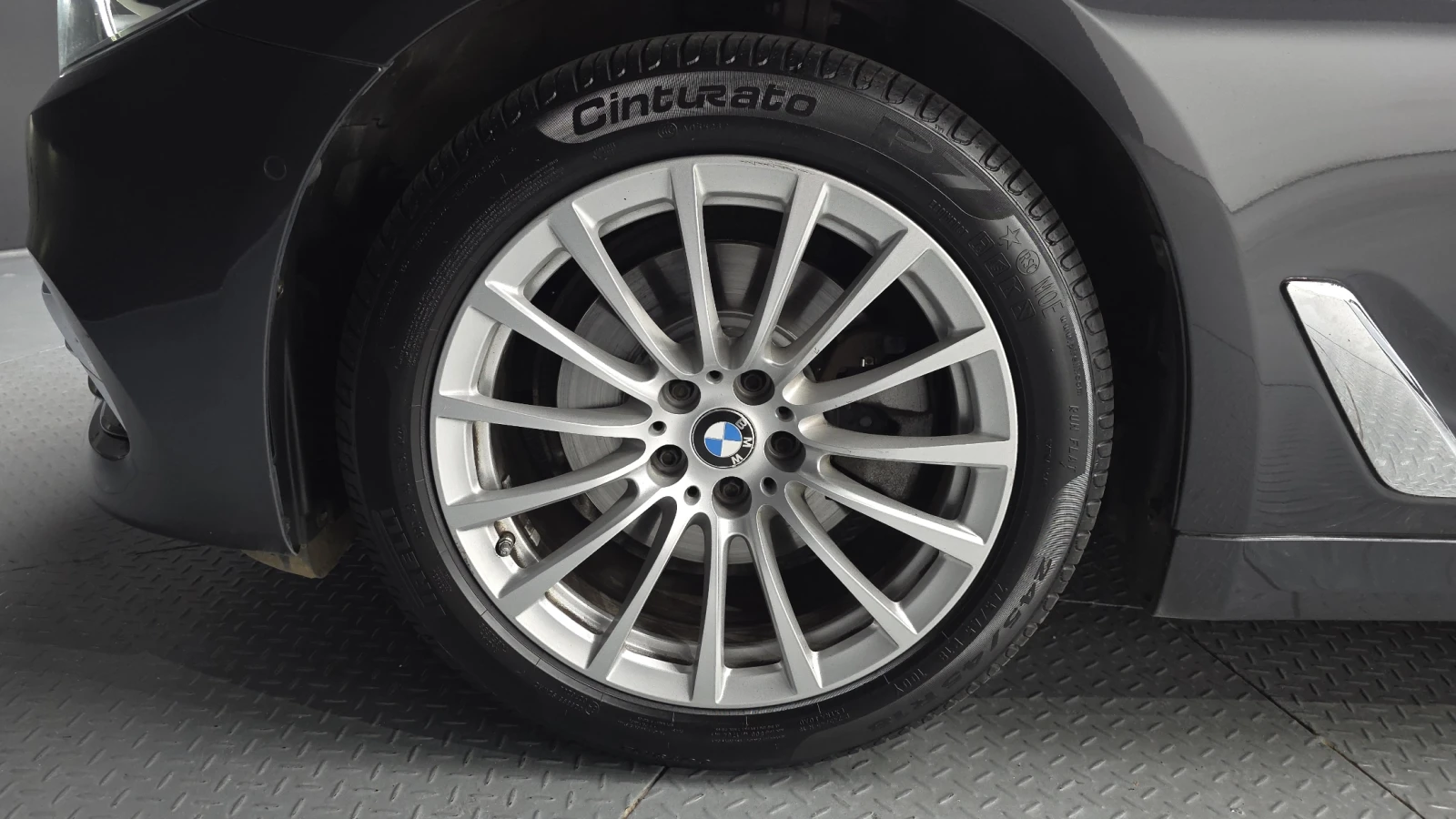 BMW 520 ЕЛ. БАГАЖНИК* HUD* BLIND SPOT* ЛЮК* КРАЙНА ЦЕНА, снимка 5 - Автомобили и джипове - 55344731