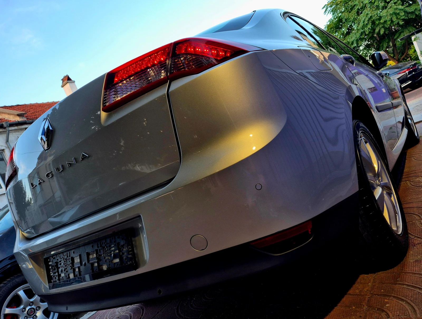Renault Laguna 2.0i-FACE LIFT- 6speed-кожа-нави, снимка 5 - Автомобили и джипове - 55426530