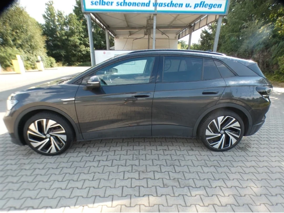 VW ID.4 PRO/82KWH/CAM/KEYLESS/MEMORY/ТЕРМОПОМПА, снимка 2 - Автомобили и джипове - 55619545