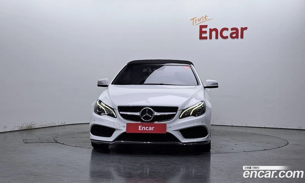 Mercedes-Benz E 200 Cabriolet, снимка 3 - Автомобили и джипове - 55794789