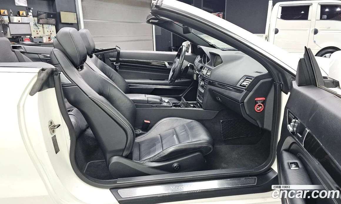 Mercedes-Benz E 200 Cabriolet, снимка 11 - Автомобили и джипове - 55794789