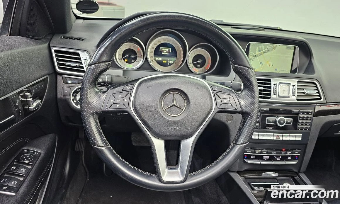 Mercedes-Benz E 200 Cabriolet, снимка 13 - Автомобили и джипове - 55794789