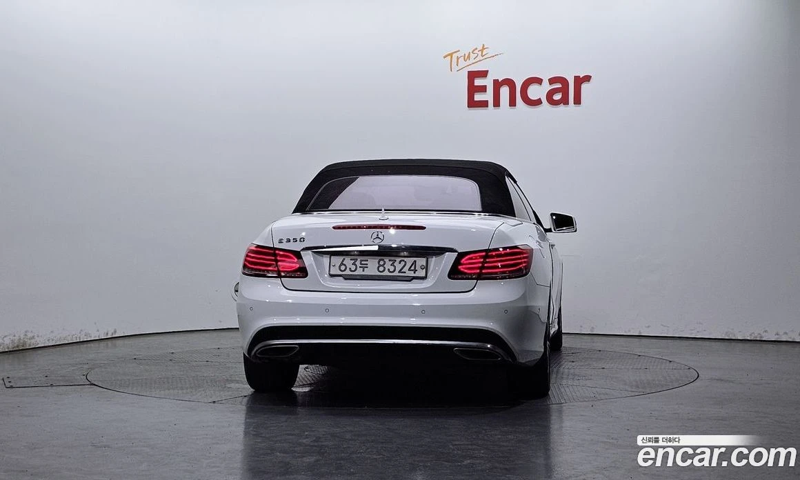 Mercedes-Benz E 200 Cabriolet, снимка 4 - Автомобили и джипове - 55794789