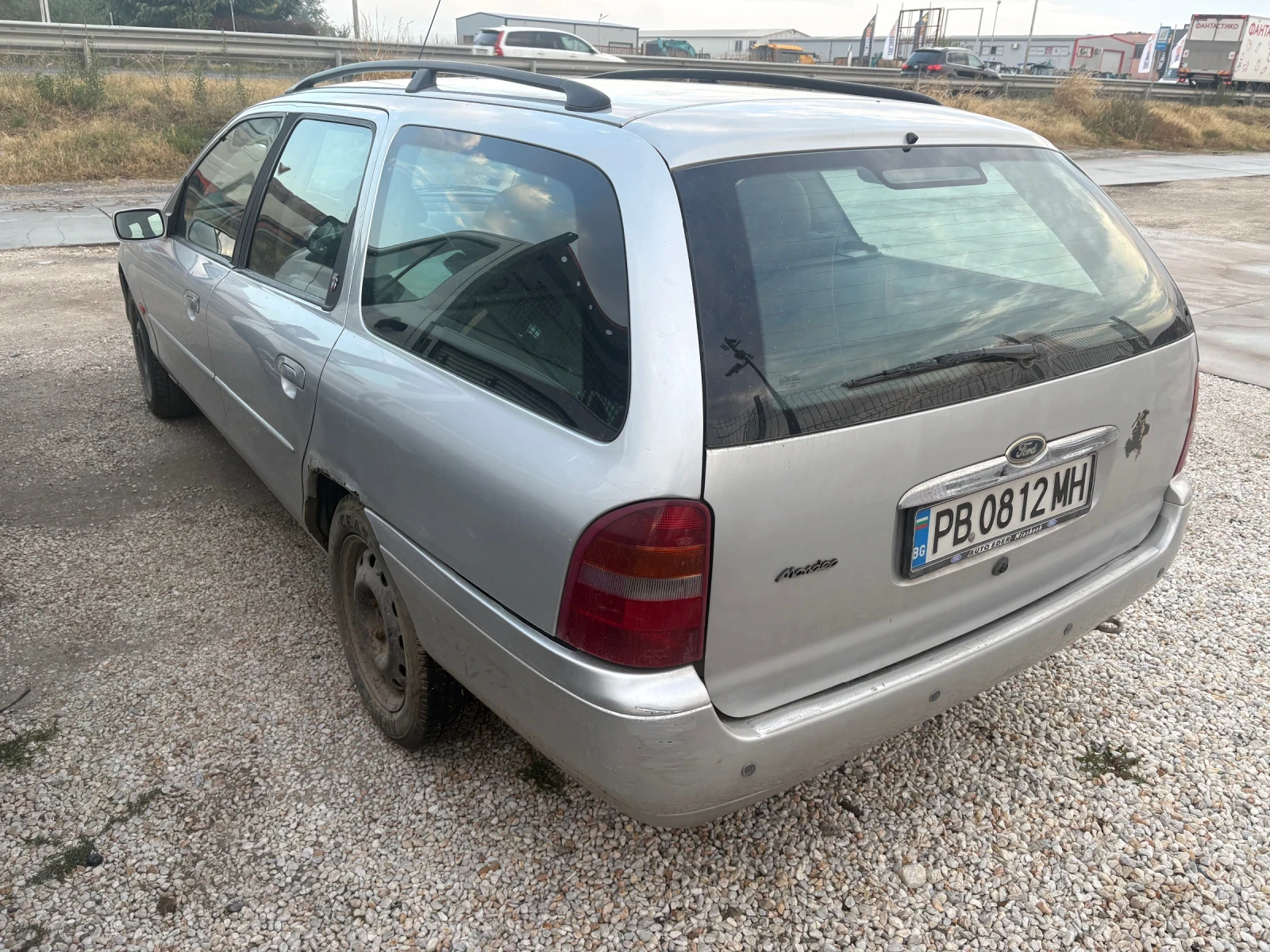Ford Mondeo 1.8tdi, снимка 9 - Автомобили и джипове - 56606739