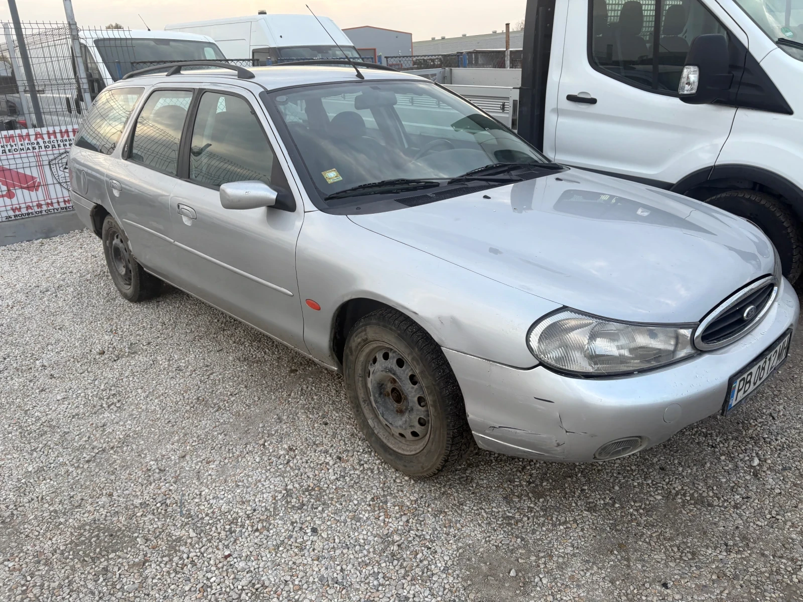 Ford Mondeo 1.8tdi, снимка 2 - Автомобили и джипове - 56606739