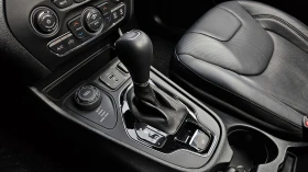 Jeep Cherokee 2.4* ЛЮК* KEYLESS* ПОДГРЕВ ВОЛАН* КРАЙНА ЦЕНА, снимка 9