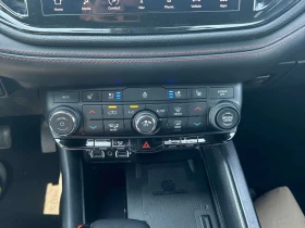 Dodge Durango * R/T 5.7 * AWD * 7 МЕСТЕН * CARFAX * , снимка 11