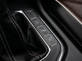 VW Tiguan 2023* HIGHLINE R-LINE* 7 PASS* FENDER AUDIO* LANE  - 21900 € / 42832.68 лв. - 62086546 11