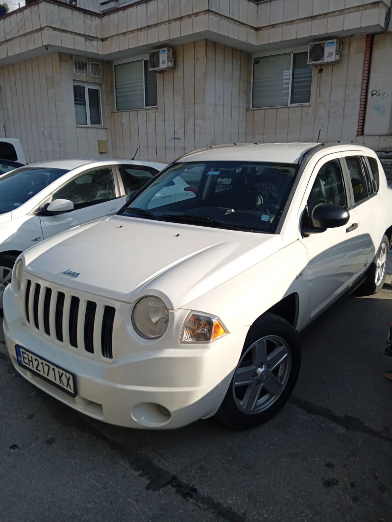 Jeep Compass, снимка 1 - Автомобили и джипове - 47370907