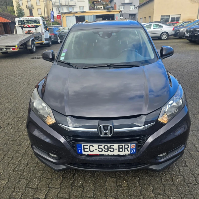 Honda Hr-v 1, 5 i-VTEC Автоматик, снимка 2 - Автомобили и джипове - 49394724