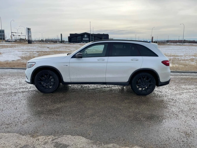 Mercedes-Benz GLC * AMG 43 * ТОП СЪСТОЯНИЕ БЕЗ ЗАБЕЛЕЖКИ* , снимка 2 - Автомобили и джипове - 53360302