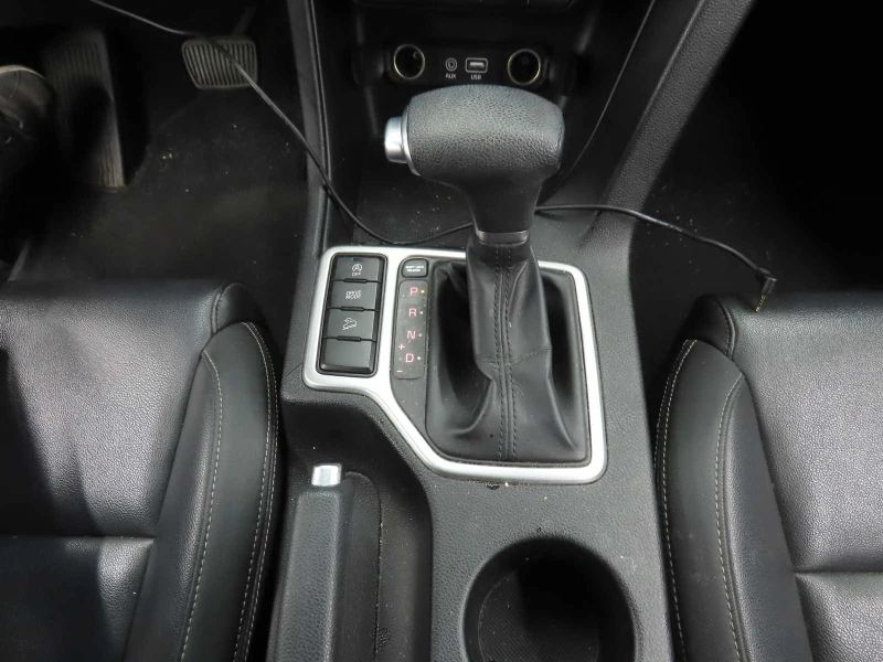 Kia Sportage 1.7 CRDi , снимка 10 - Автомобили и джипове - 53418585