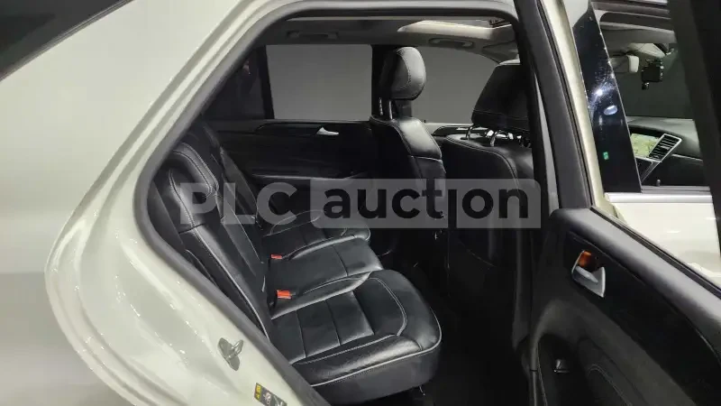 Mercedes-Benz ML  - изображение 8