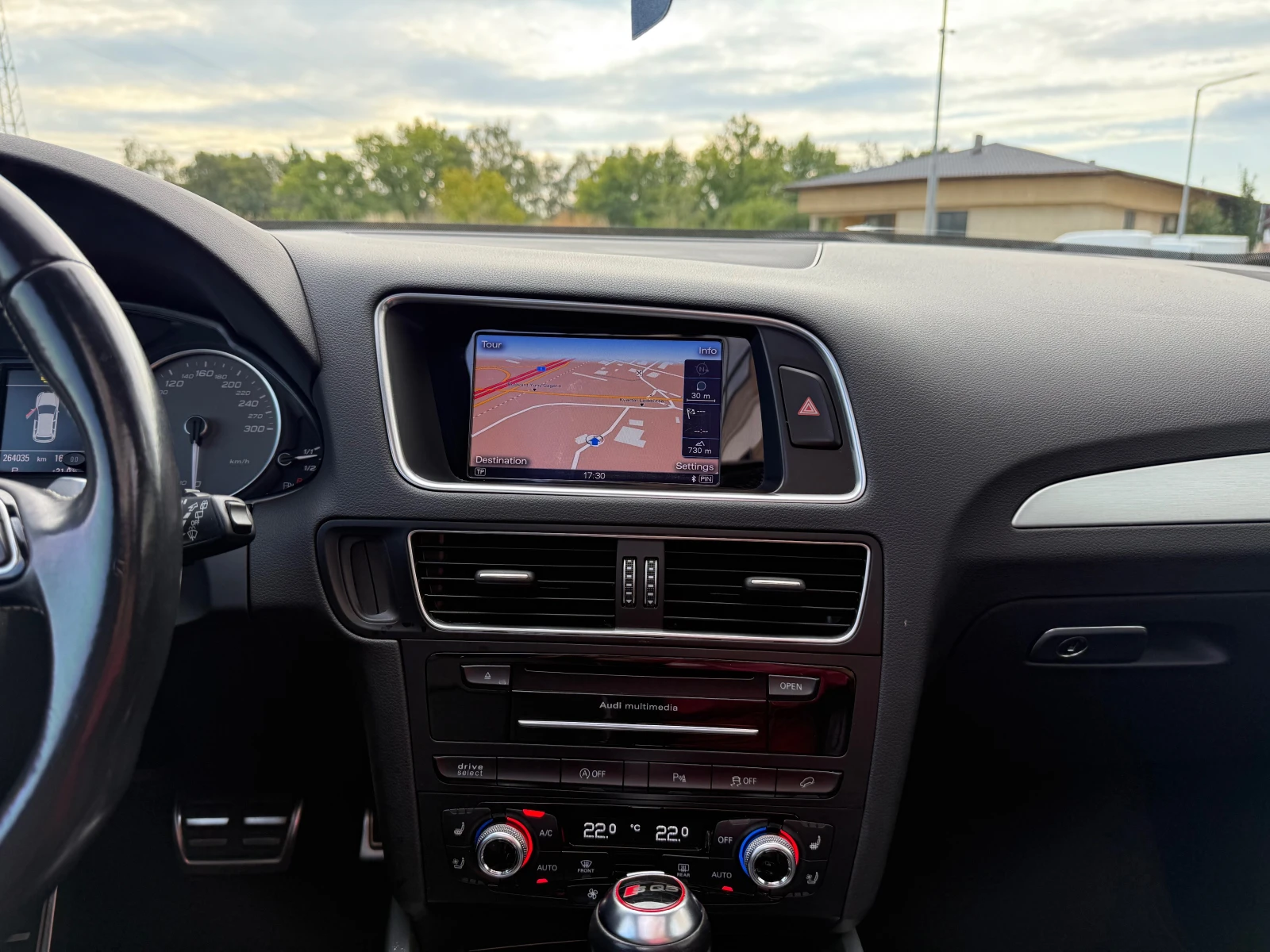 Audi SQ5 Competition, Keyless, Distronic, Panorama, CarPlay | Mobile.bg   17