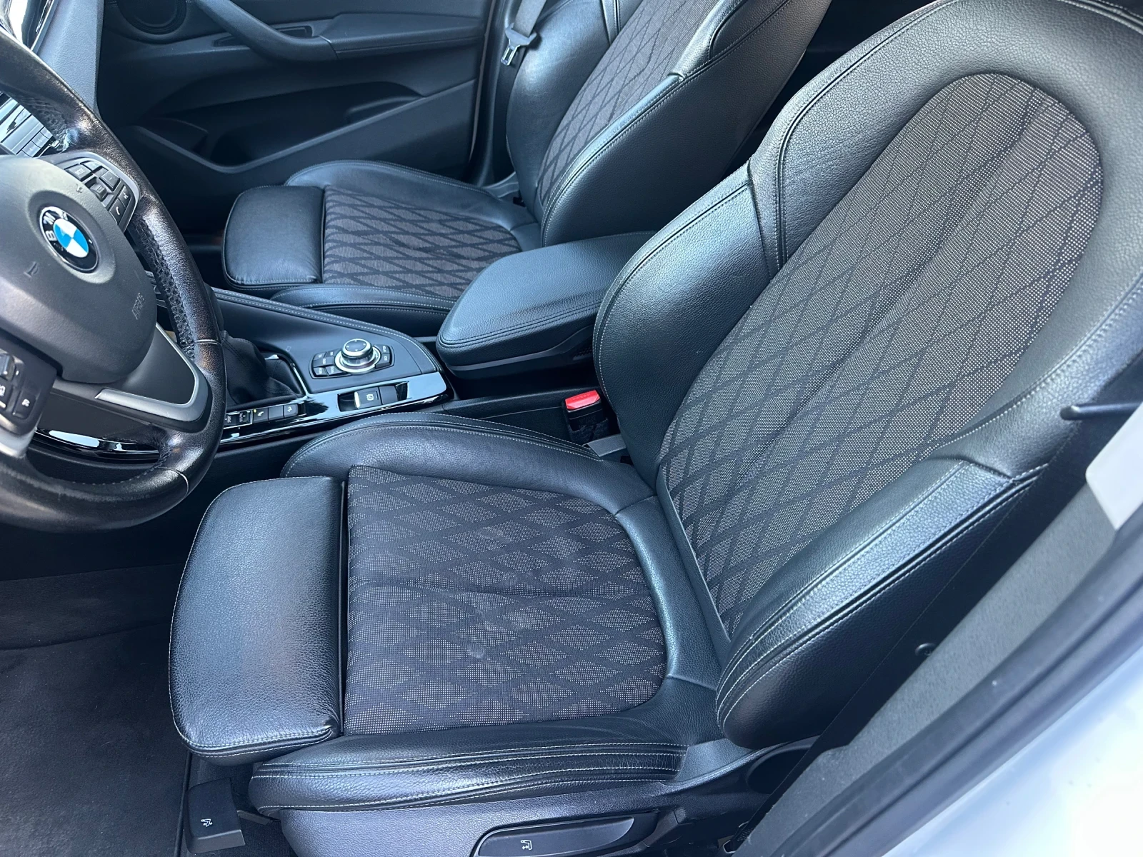 BMW X1 2.0D-190 k.s.-КАТО НОВА - изображение 8