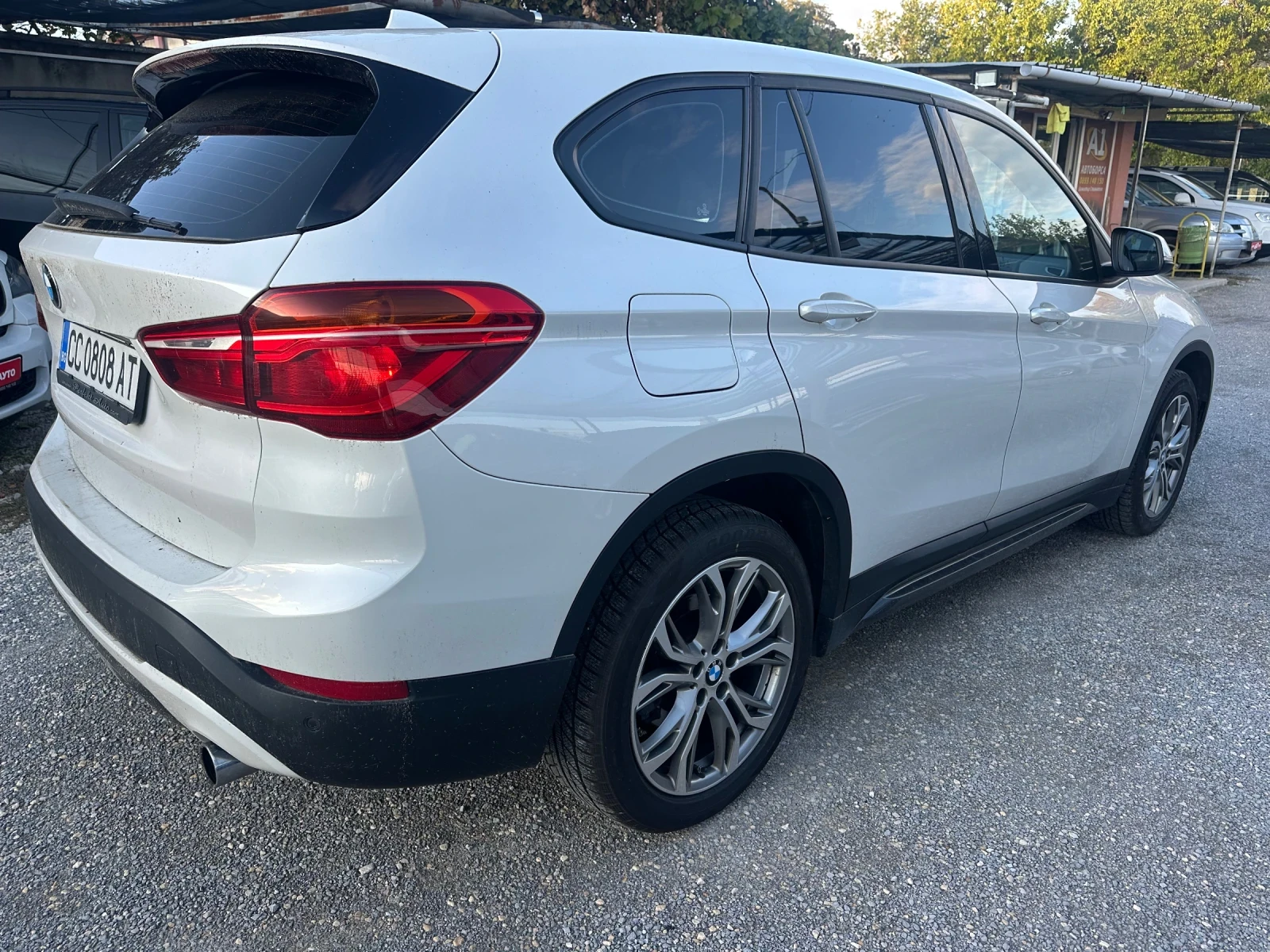 BMW X1 2.0D-190 k.s.-КАТО НОВА - изображение 5