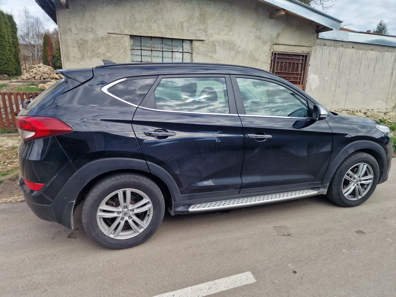 Hyundai Tucson 2.0 CRDI PREMIUM 4x4 185 k.c. disel, снимка 3 - Автомобили и джипове - 53609661