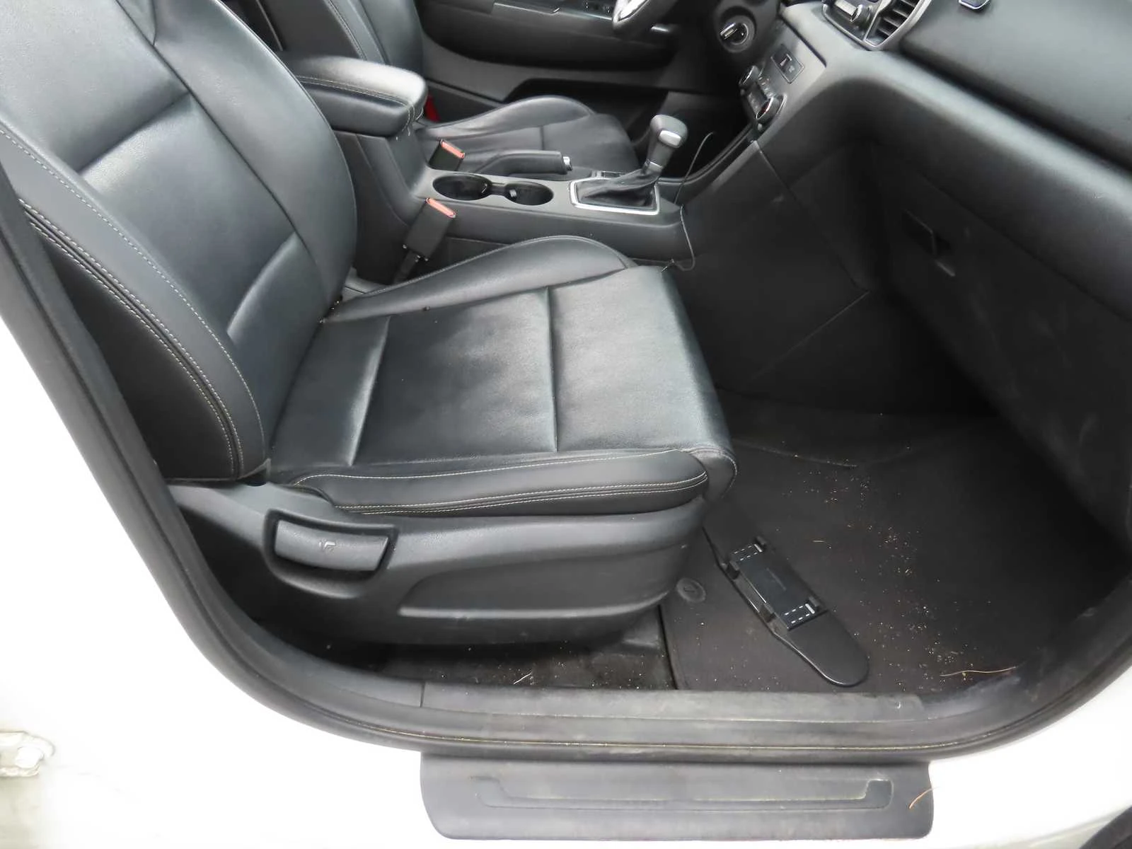 Kia Sportage 1.7 CRDi  | Mobile.bg � ����������� 14