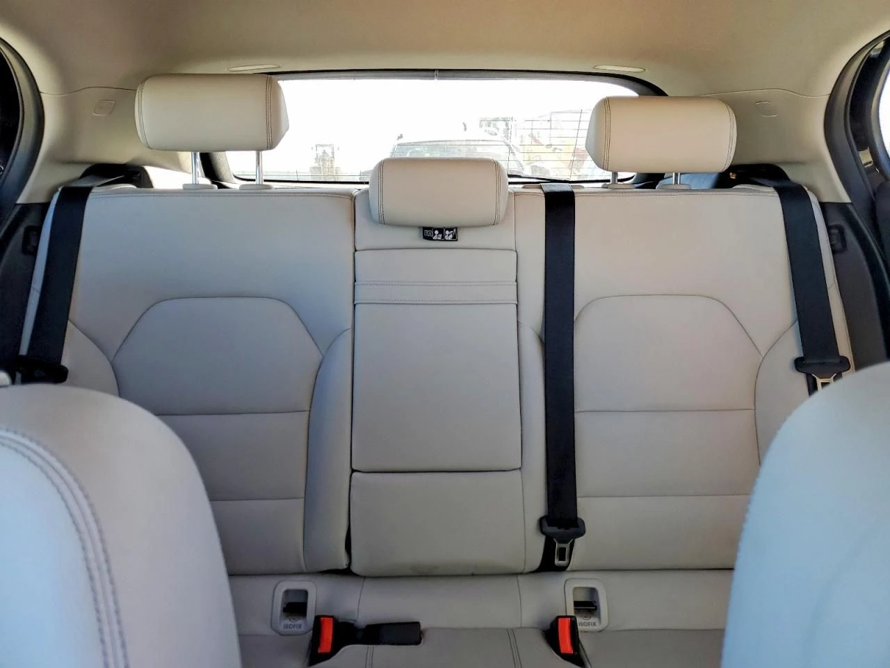 Mercedes-Benz GLA 250, снимка 10 - Автомобили и джипове - 54157783