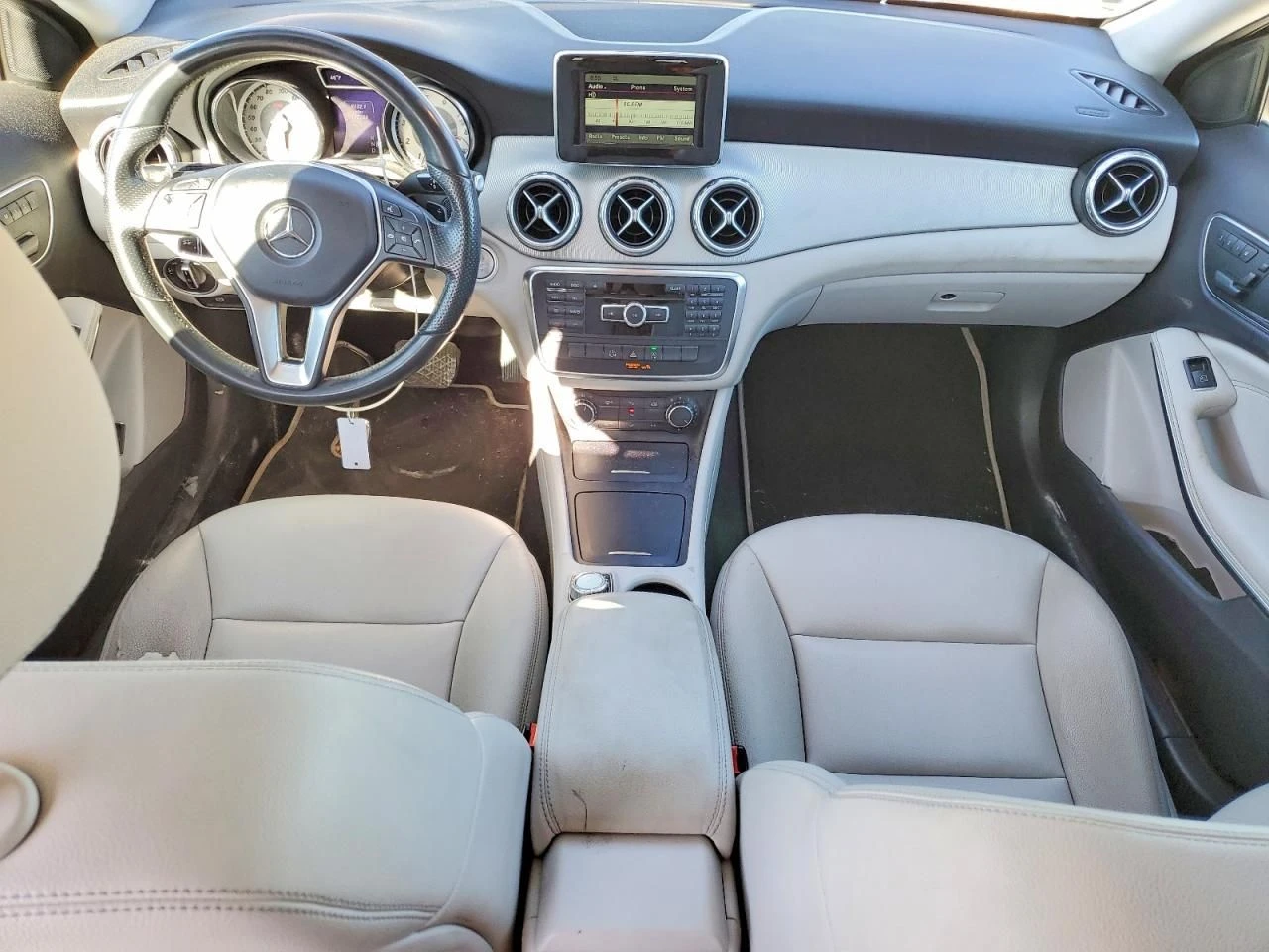 Mercedes-Benz GLA 250, снимка 8 - Автомобили и джипове - 54157783