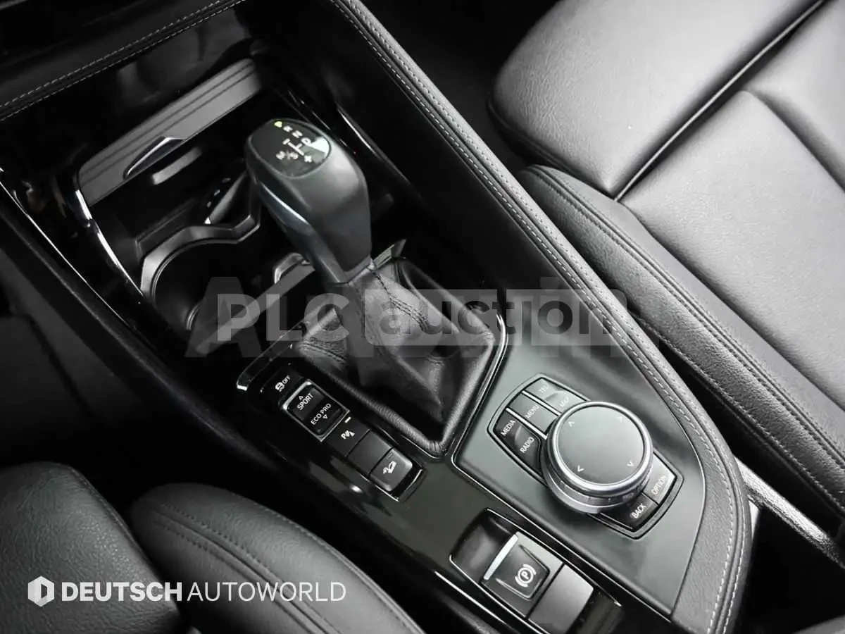 BMW X1 20d xDrive| КАМЕРА| HUD| PANO| ВКЛ.ТЕХНОТЕСТ, снимка 9 - Автомобили и джипове - 54748677