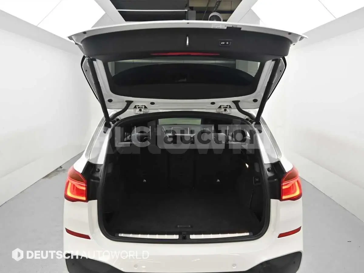 BMW X1 20d xDrive| КАМЕРА| HUD| PANO| ВКЛ.ТЕХНОТЕСТ, снимка 15 - Автомобили и джипове - 54748677