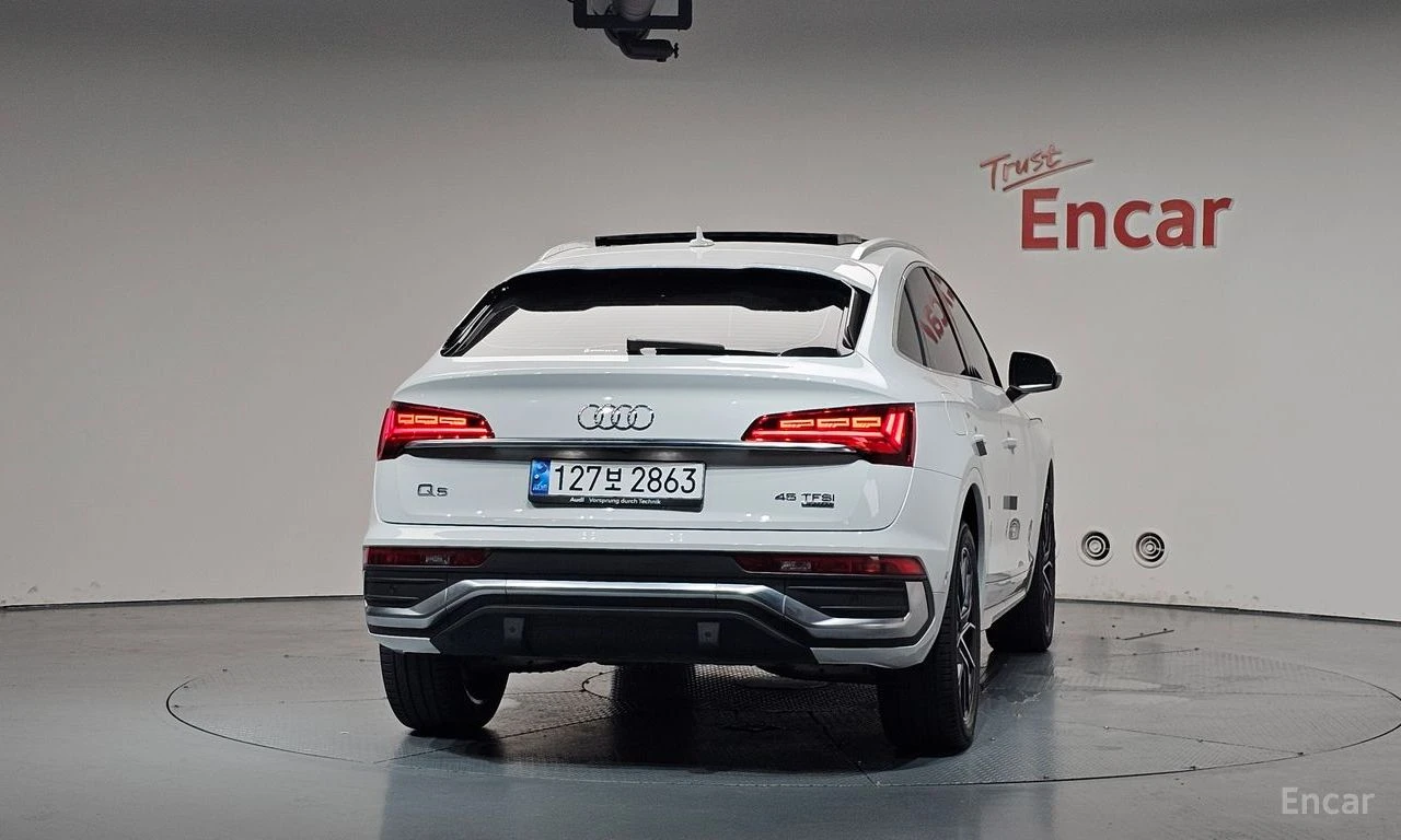 Audi Q5 45* TDI* QUATTRO* PREMIUM* SPORTBACK, снимка 2 - Автомобили и джипове - 54960007