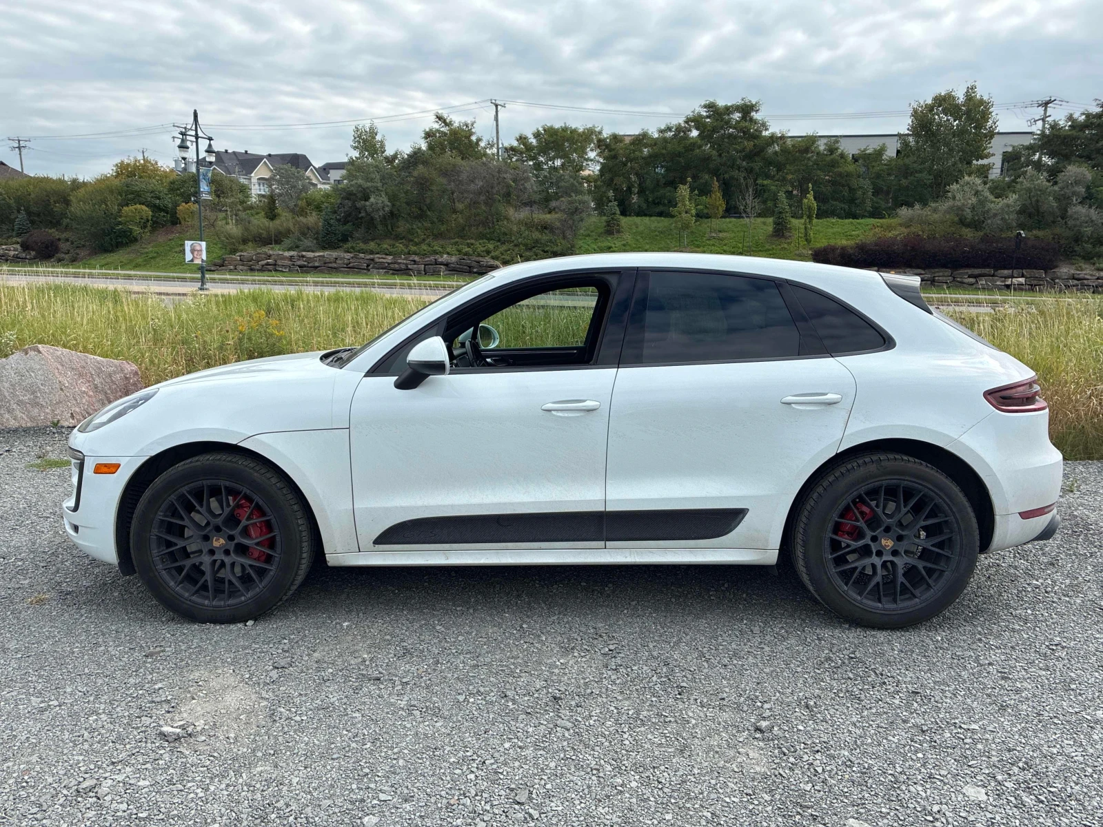 Porsche Macan * GTS * CARFAX * ОПЦИЯ ЗА ФИНАНСИРАНЕ, снимка 17 - Автомобили и джипове - 56114123