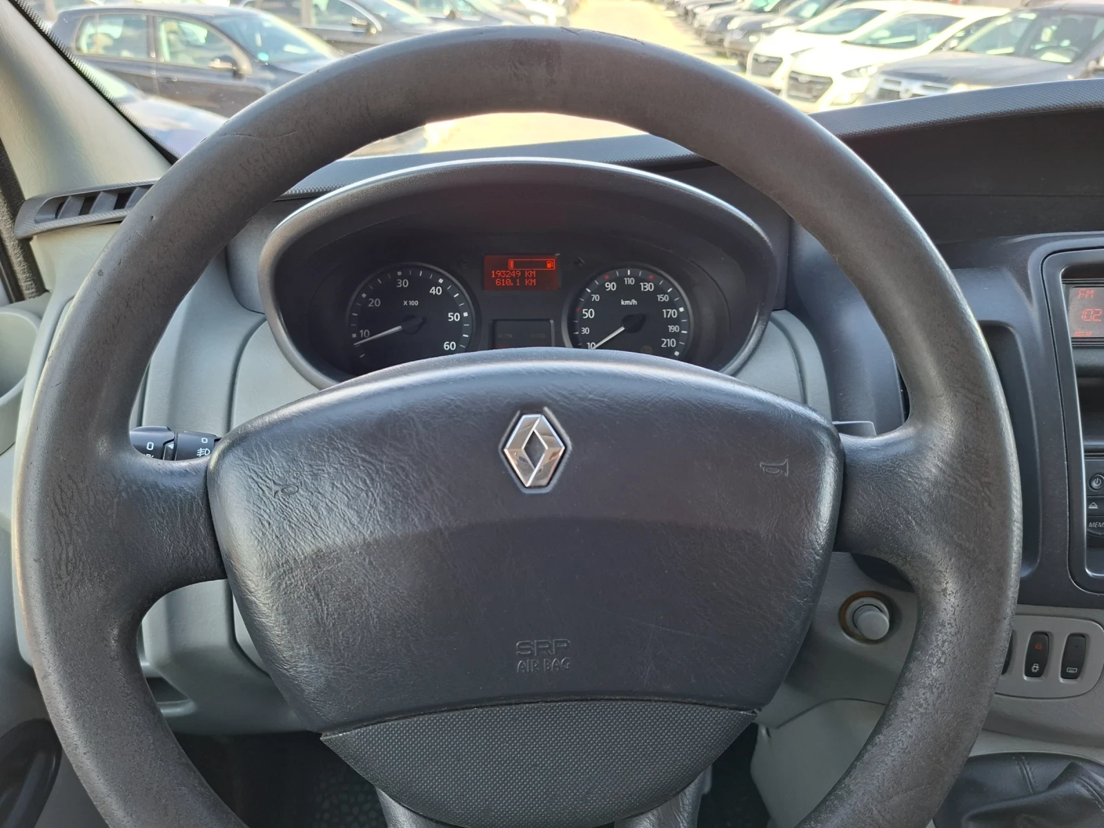 Renault Trafic 2.0D-115кс/9места/193000км, снимка 9 - Бусове и автобуси - 55666250