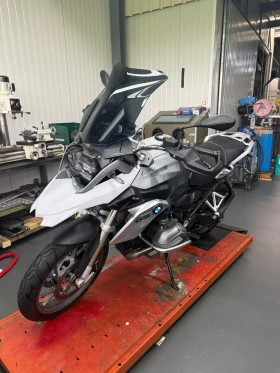 ������ BMW R