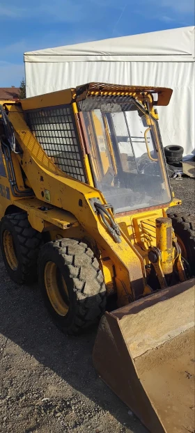 Мини челни товарачи JCB Robot, снимка 6