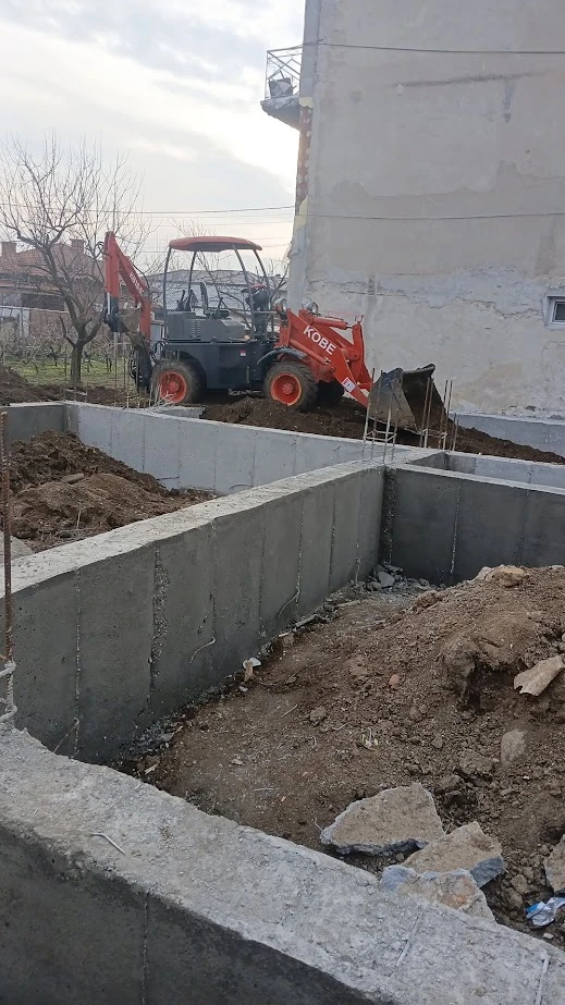 Багер Kobelco, снимка 2 - Индустриална техника - 53038830