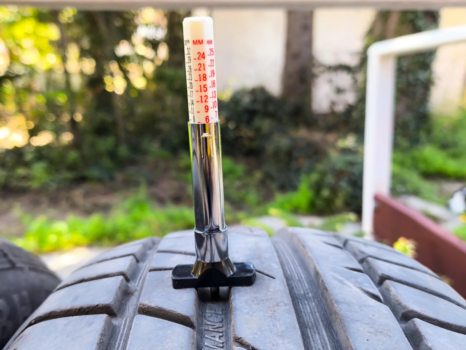 Гуми Летни 185/65R15, снимка 4 - Гуми и джанти - 54332208