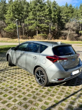 Toyota Auris 1.8 HYBRID , снимка 7
